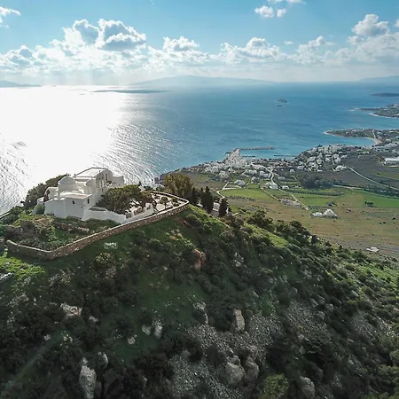 Dolce Waterfront Villa, Logaras, Paros Villa *