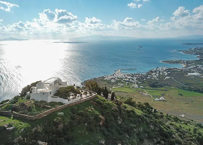 Dolce Waterfront Villa, Logaras, Paros